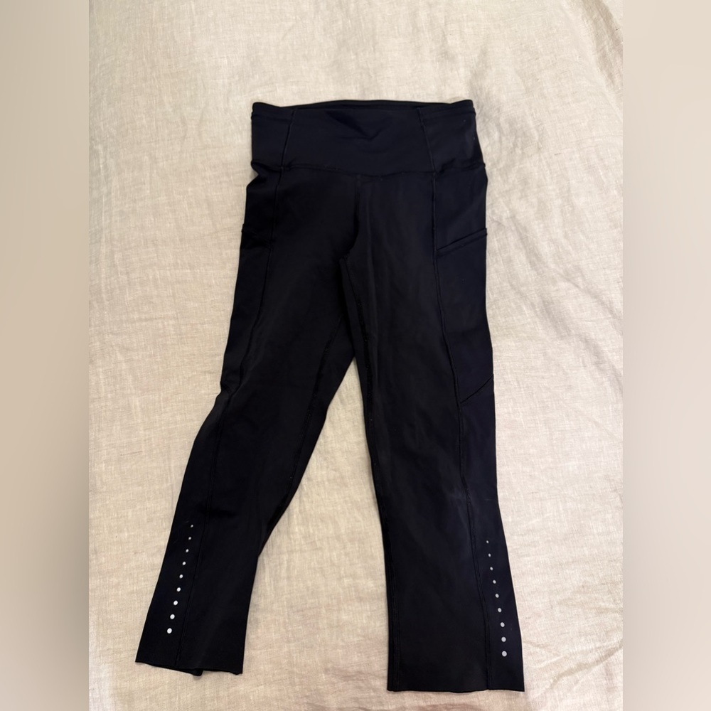 Lululemon leggings (mid calf)